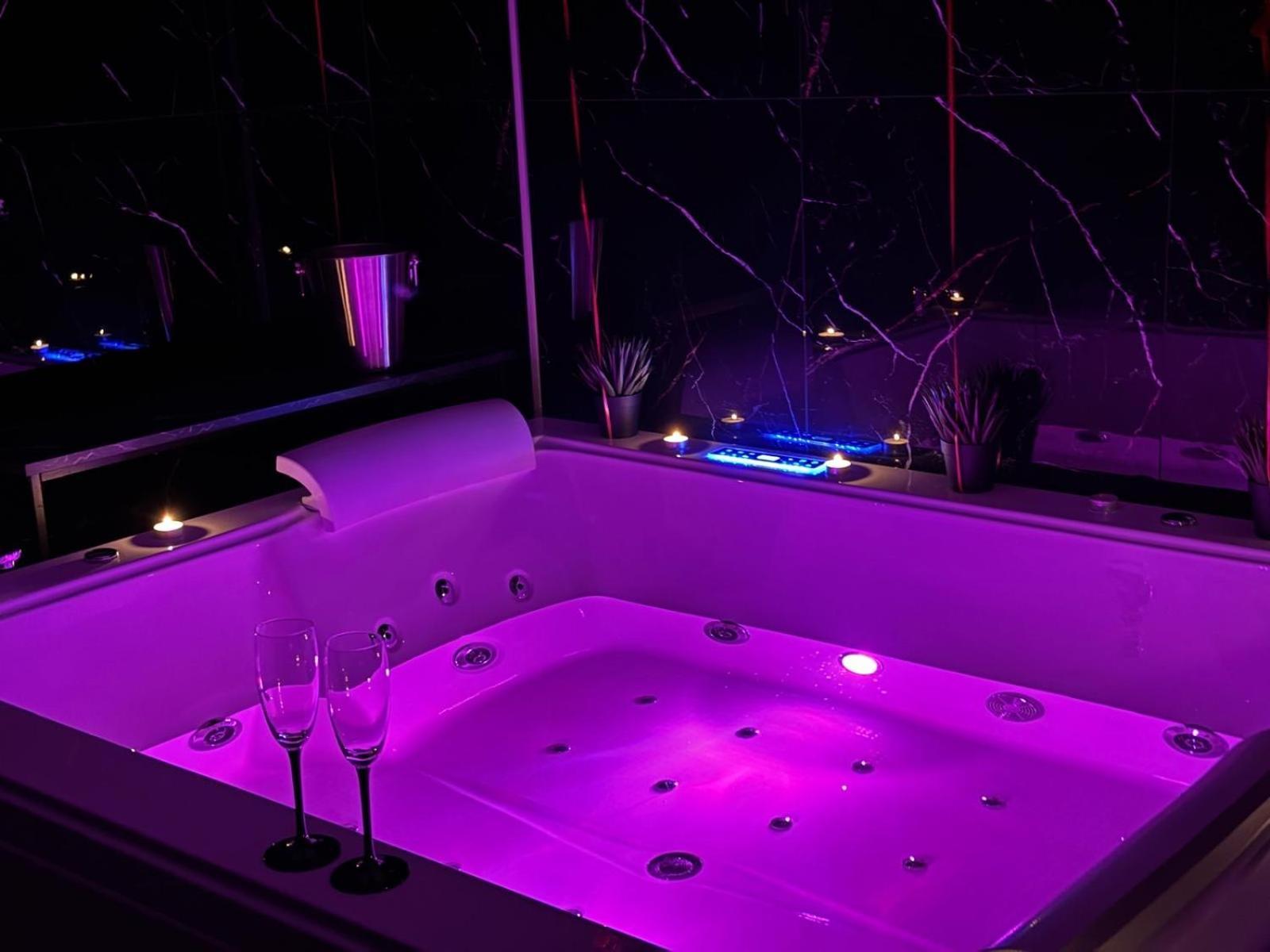 Apartament Z Jacuzzi Na Wylacznosc Dolina Baryczy Zmigrod Esterno foto