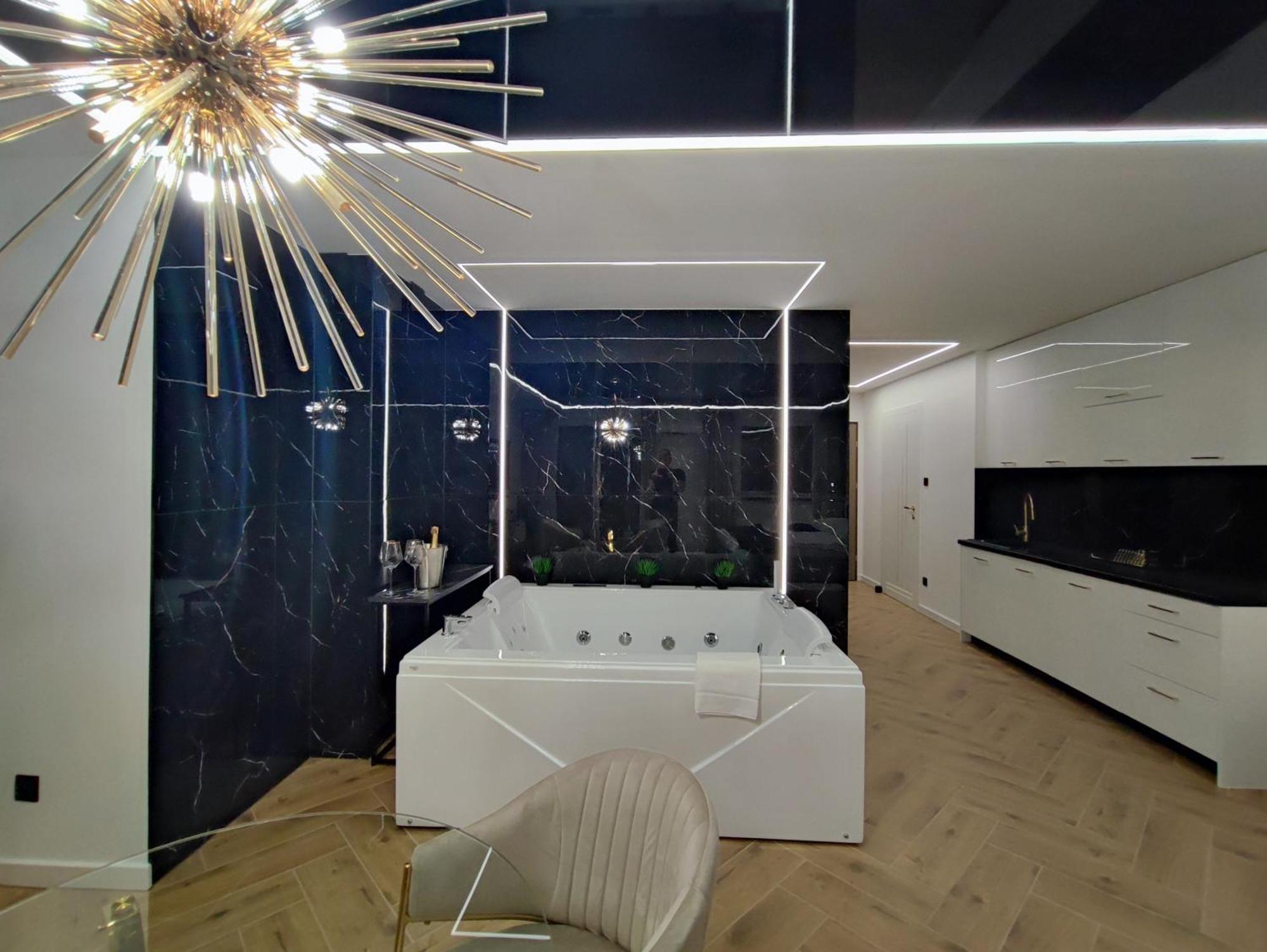 Apartament Z Jacuzzi Na Wylacznosc Dolina Baryczy Zmigrod Esterno foto